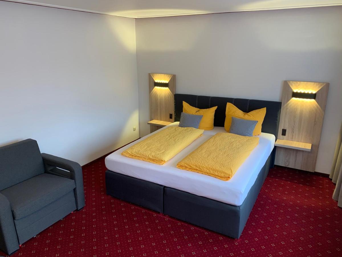 Hotel Pension Berghaus Sieben Bad Laasphe Buitenkant foto