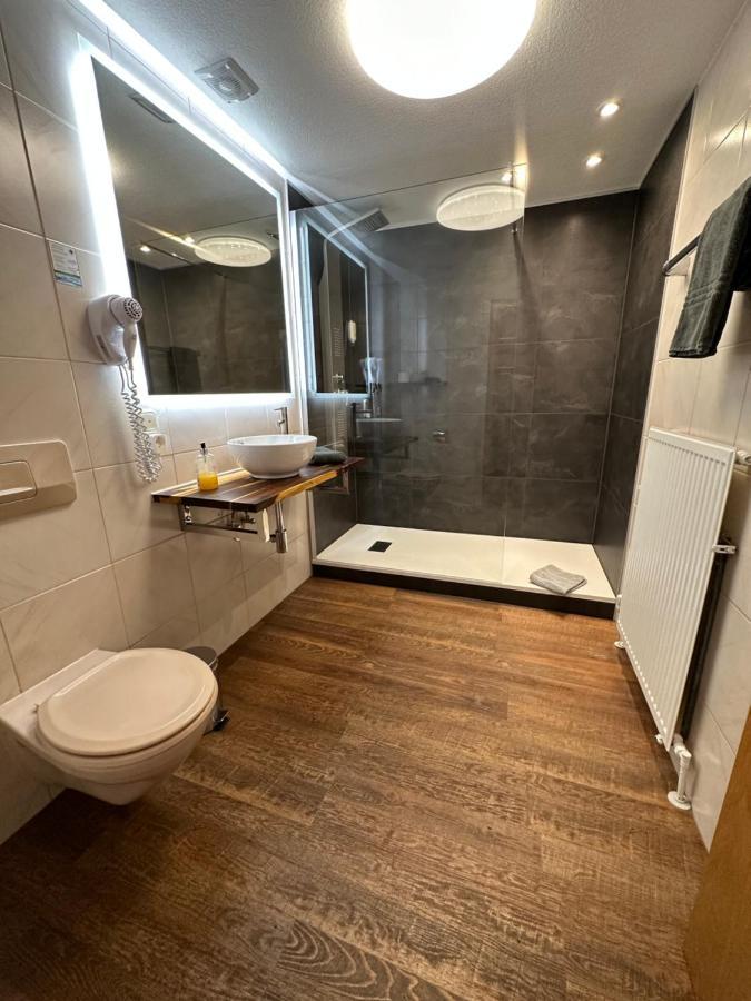 Hotel Pension Berghaus Sieben Bad Laasphe Buitenkant foto